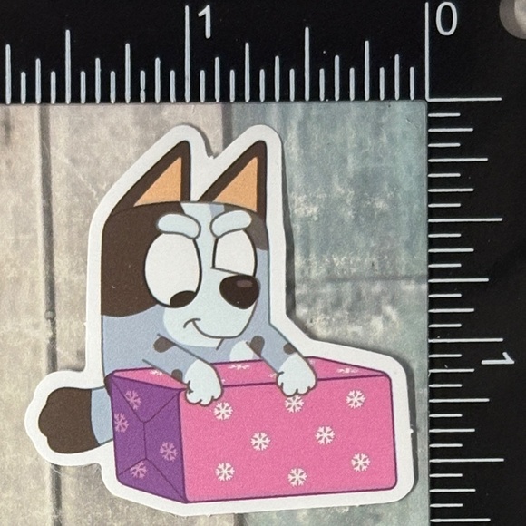 ๐10/$10๐ Cute Bluey & Bingo Reusable Waterproof Vinyl Sticker Decal - Picture 1 of 1